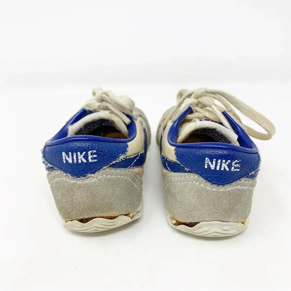 VINTAGE Infants Nike Shoes Size 3